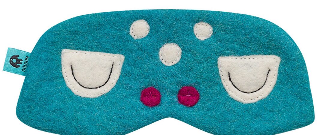 Sleep Earbuds vs Bluetooth Sleep Mask: Which One Should Side Sleepers Choose?