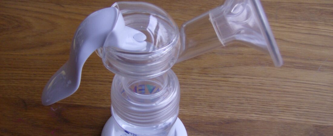Wearable Breast Pump vs Portable Electric Pump: Which Is Better for Work?
